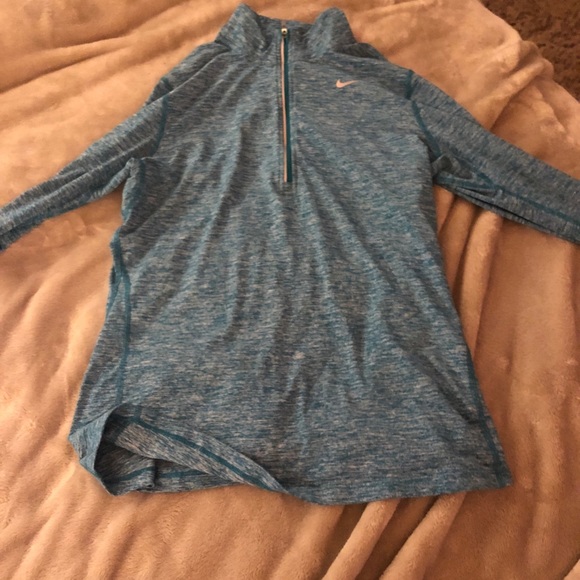 Nike Element Dri Fit Pullover - Picture 2 of 3